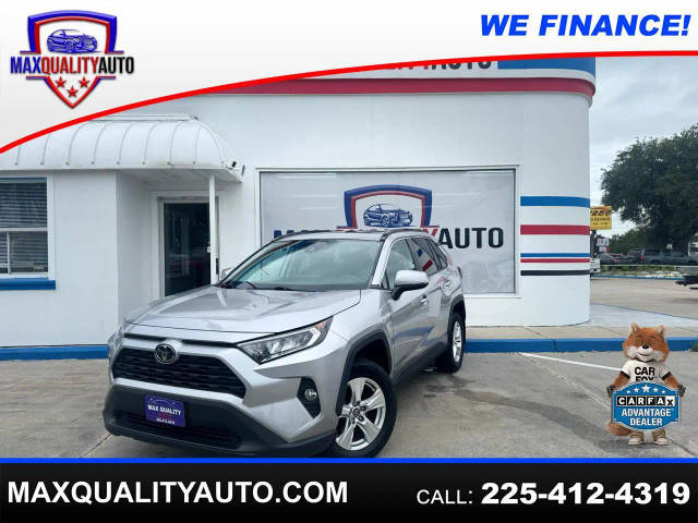 2020 Toyota RAV4 XLE AWD photo