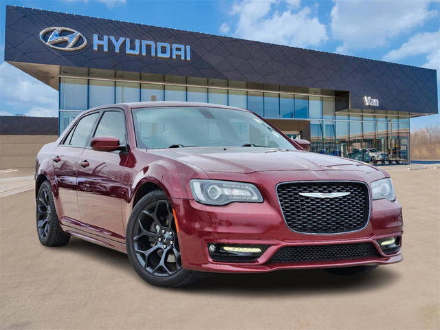 2019 Chrysler 300 300S RWD photo