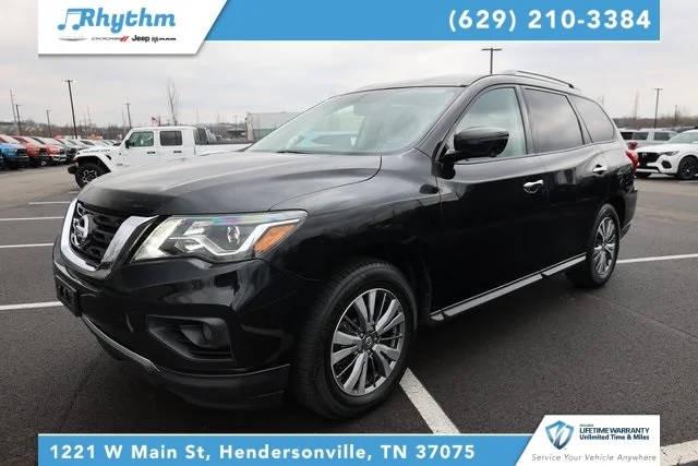 2019 Nissan Pathfinder SL FWD photo