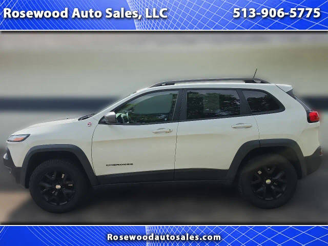 2016 Jeep Cherokee Trailhawk 4WD photo