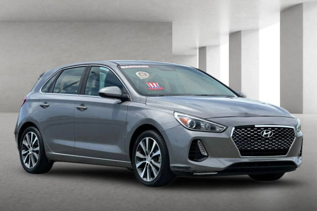 2020 Hyundai Elantra GT FWD photo
