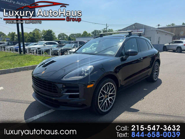 2020 Porsche Macan AWD photo
