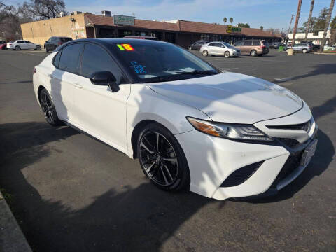 2018 Toyota Camry XSE FWD photo