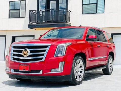 2015 Cadillac Escalade Luxury 4WD photo