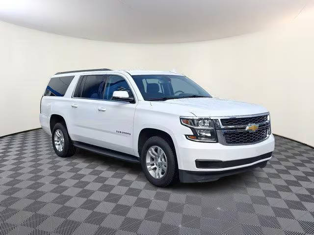 2020 Chevrolet Suburban LS 4WD photo