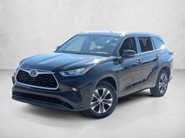 2020 Toyota Highlander XLE FWD photo