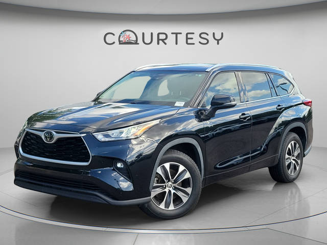 2020 Toyota Highlander XLE FWD photo