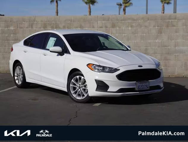 2020 Ford Fusion SE FWD photo