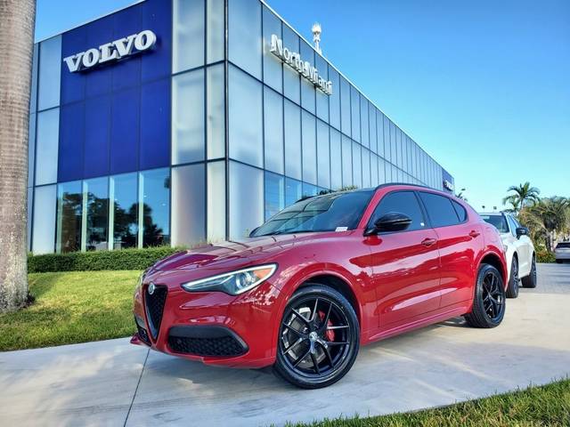 2020 Alfa Romeo Stelvio Ti Sport AWD photo