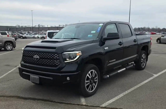 2020 Toyota Tundra SR5 4WD photo