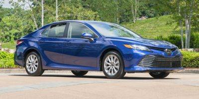 2020 Toyota Camry XLE FWD photo