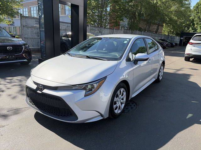 2020 Toyota Corolla LE FWD photo