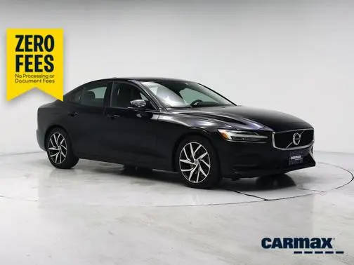 2020 Volvo S60 Momentum FWD photo