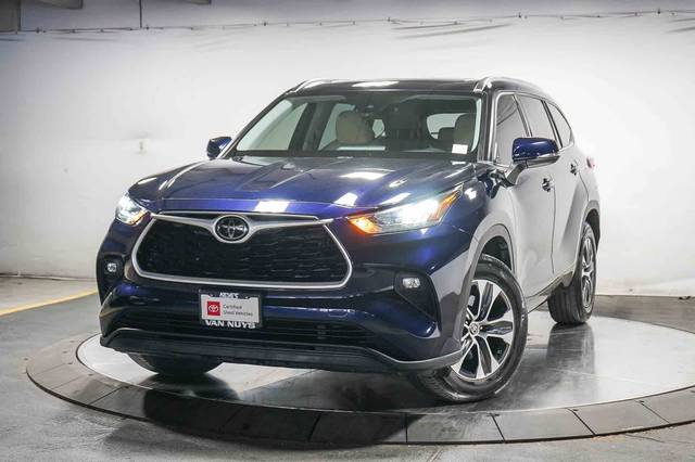 2020 Toyota Highlander XLE FWD photo