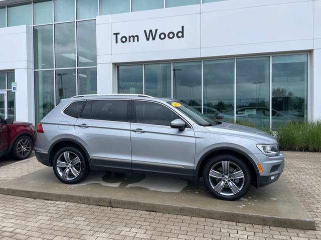 2020 Volkswagen Tiguan SEL FWD photo