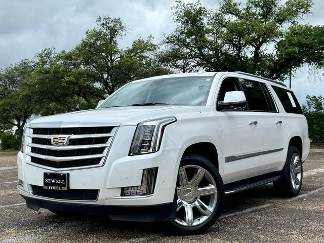2020 Cadillac Escalade ESV Luxury RWD photo