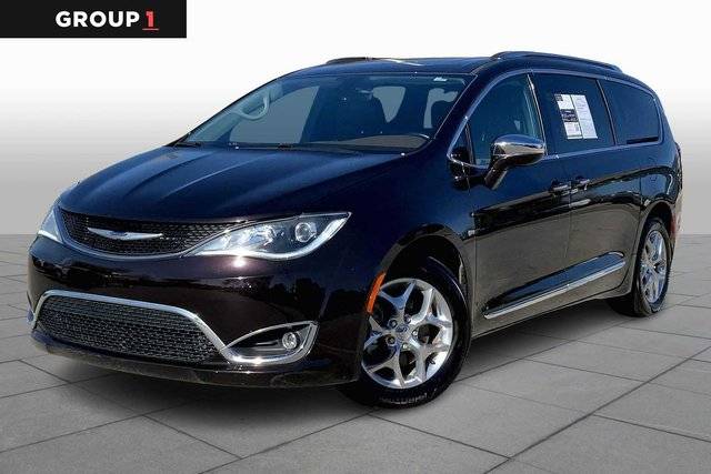 2019 Chrysler Pacifica Minivan Limited FWD photo