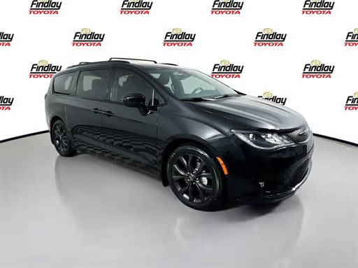 2020 Chrysler Pacifica Minivan Touring L Plus FWD photo