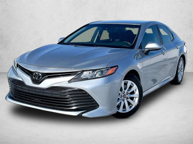 2018 Toyota Camry LE FWD photo