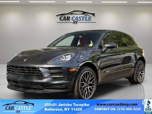 2020 Porsche Macan AWD photo