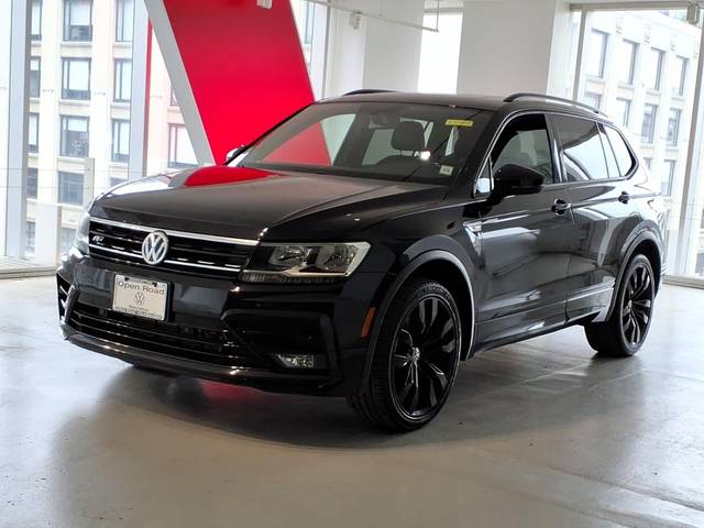 2020 Volkswagen Tiguan SE R-Line Black AWD photo