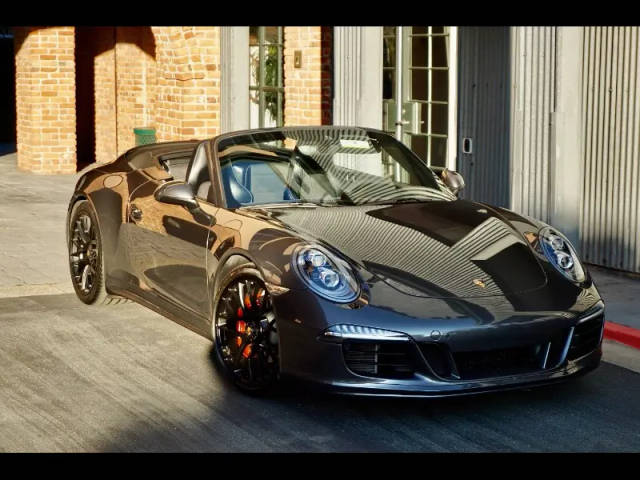 2015 Porsche 911 Carrera 4 GTS AWD photo
