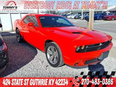 2019 Dodge Challenger SXT RWD photo