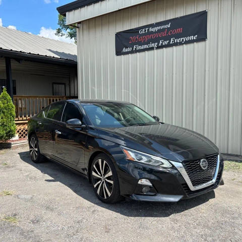 2019 Nissan Altima 2.5 Platinum FWD photo