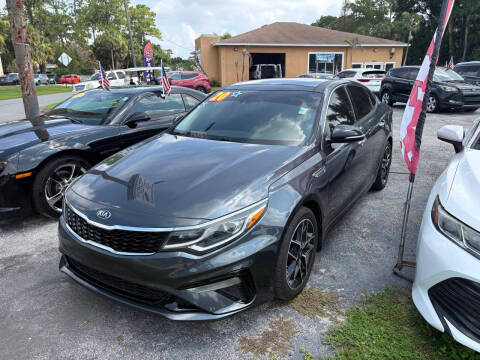 2020 Kia Optima SE FWD photo