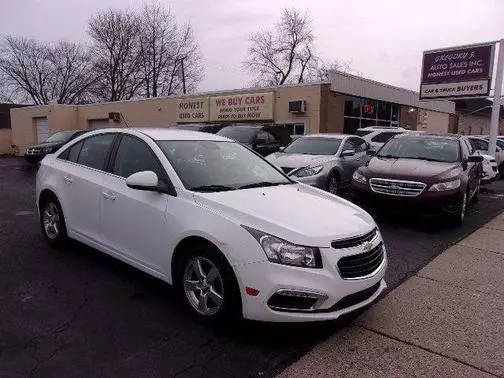 2016 Chevrolet Cruze LT FWD photo