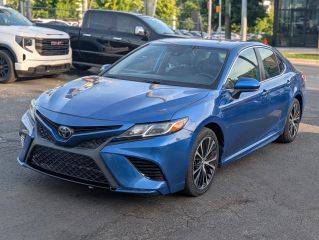 2019 Toyota Camry SE FWD photo