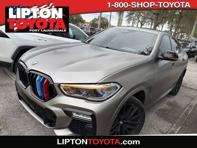 2020 BMW X6 M50i AWD photo