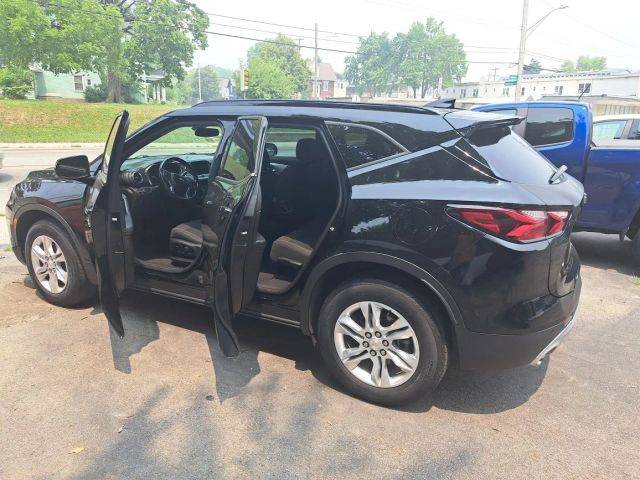 2020 Chevrolet Blazer LT FWD photo