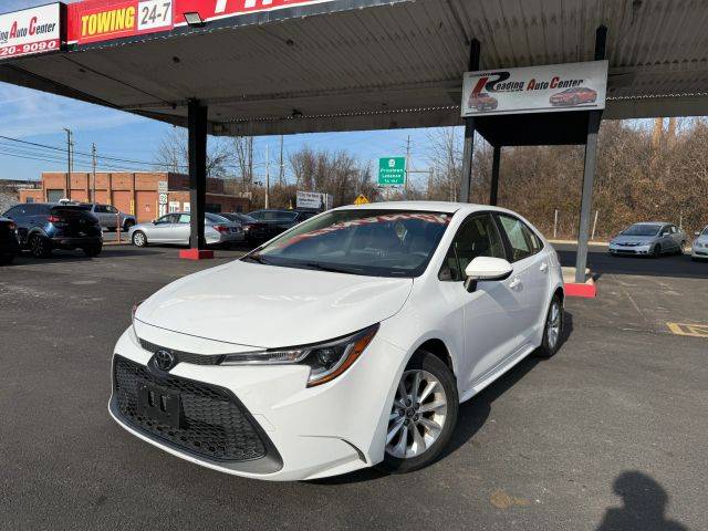 2020 Toyota Corolla LE FWD photo