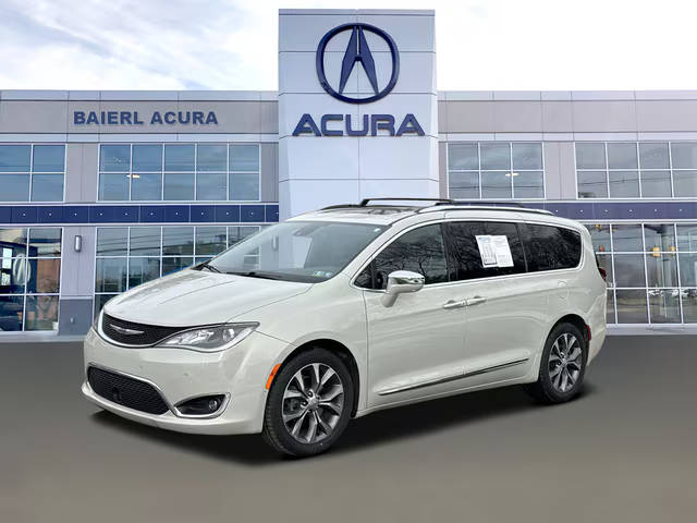 2020 Chrysler Pacifica Minivan Limited FWD photo