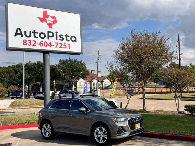 2020 Audi Q3 S line Premium AWD photo