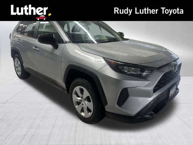2020 Toyota RAV4 LE AWD photo