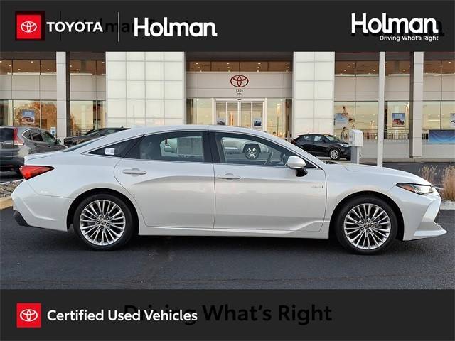 2020 Toyota Avalon Hybrid Limited FWD photo