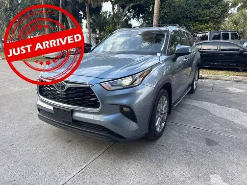2020 Toyota Highlander Limited FWD photo