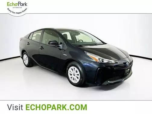 2020 Toyota Prius L Eco FWD photo