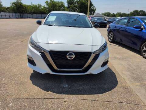 2020 Nissan Altima 2.5 SR FWD photo
