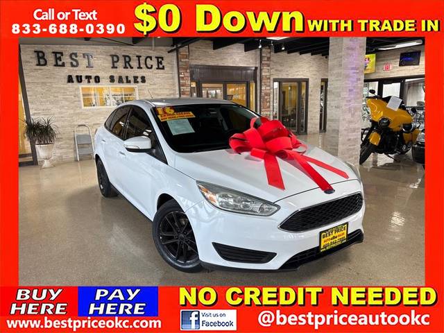 2016 Ford Focus SE FWD photo