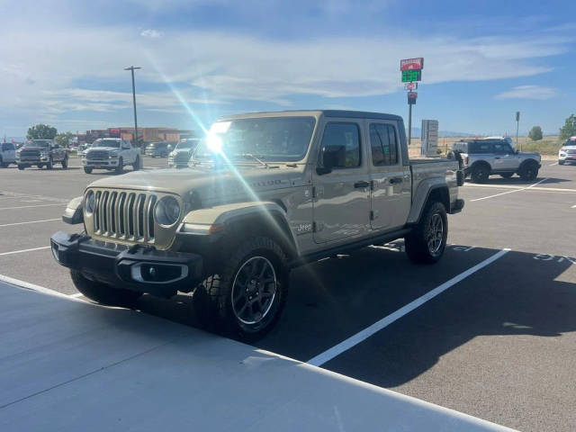 2020 Jeep Gladiator Overland 4WD photo