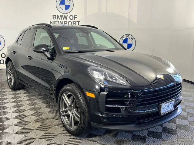 2020 Porsche Macan S AWD photo