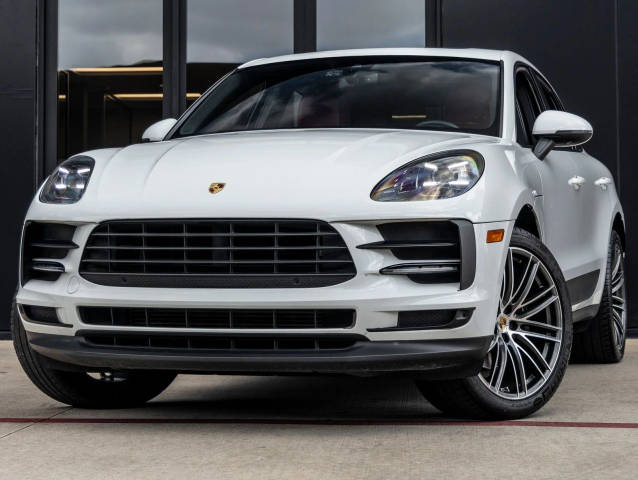 2020 Porsche Macan AWD photo