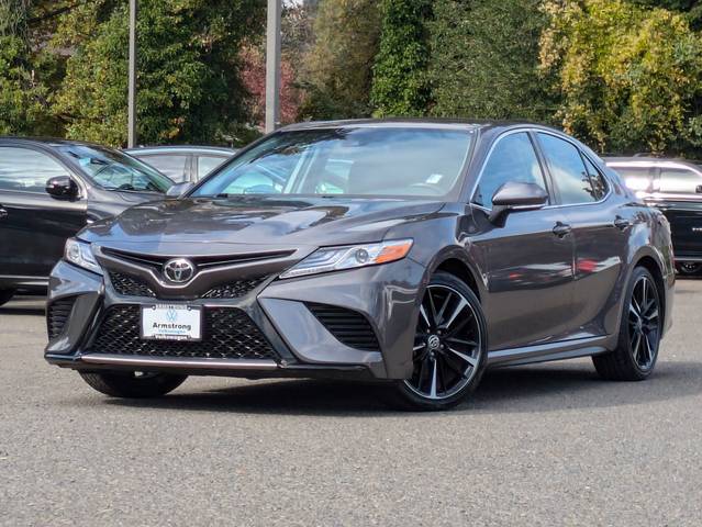 2020 Toyota Camry XSE FWD photo