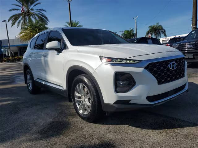 2020 Hyundai Santa Fe SE FWD photo