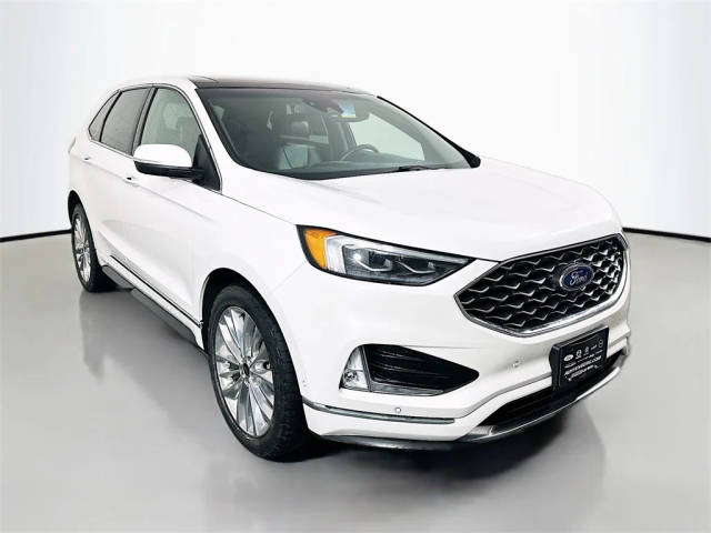 2020 Ford Edge Titanium AWD photo