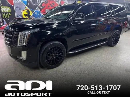 2020 Cadillac Escalade ESV Luxury 4WD photo