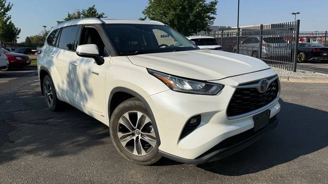 2020 Toyota Highlander Hybrid XLE AWD photo